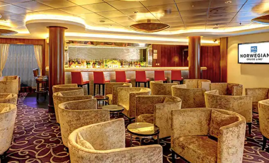 Shaker's Martini Bar