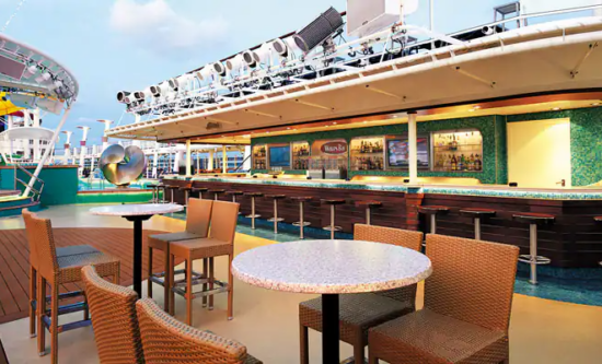Waves Pool Bar