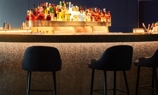 Cocktail Bar - On The Rocks
